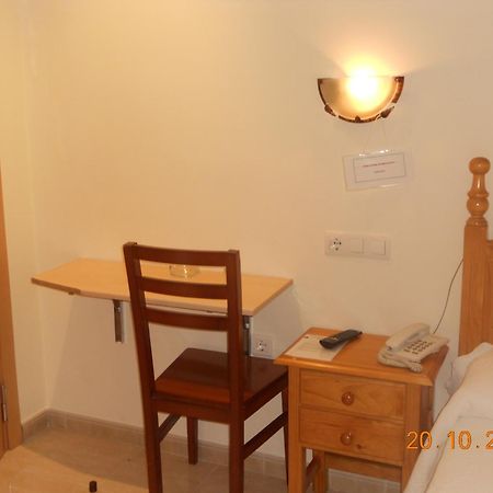 Hostal Restaurante Hermanos Zamora Palma del Río Eksteriør billede