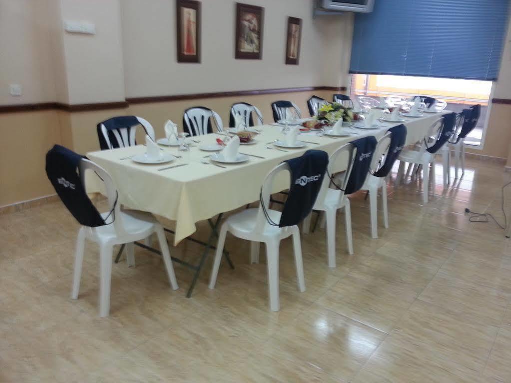 Hostal Restaurante Hermanos Zamora Palma del Río Eksteriør billede